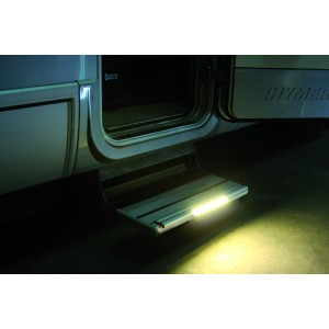 ÉCLAIRAGE DE MARCHEPIED À...